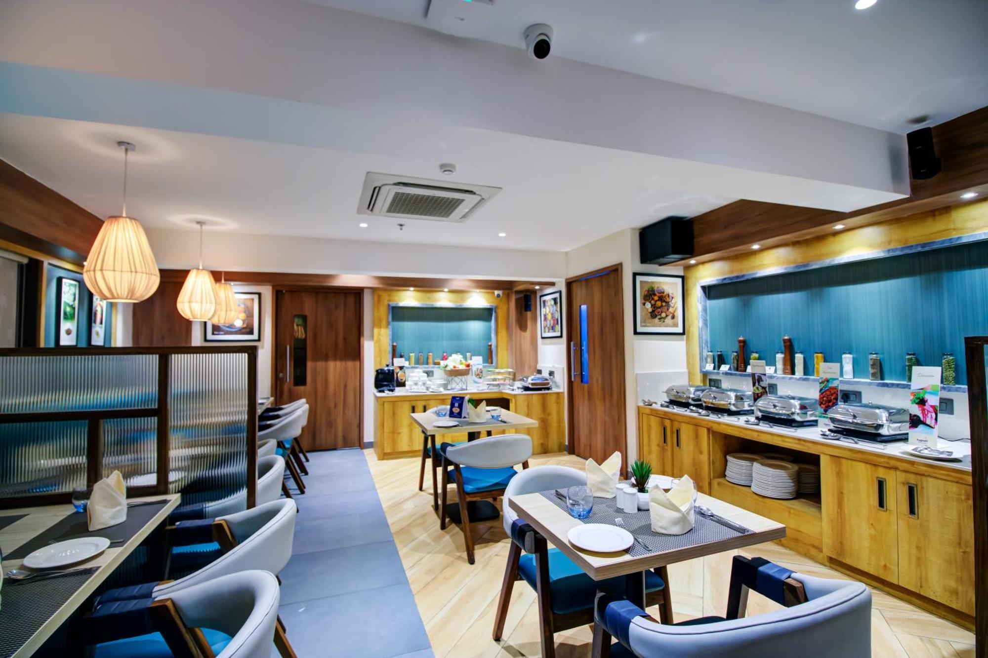 Cozzet Victoria Hotel Bhubaneswar Eksteriør bilde