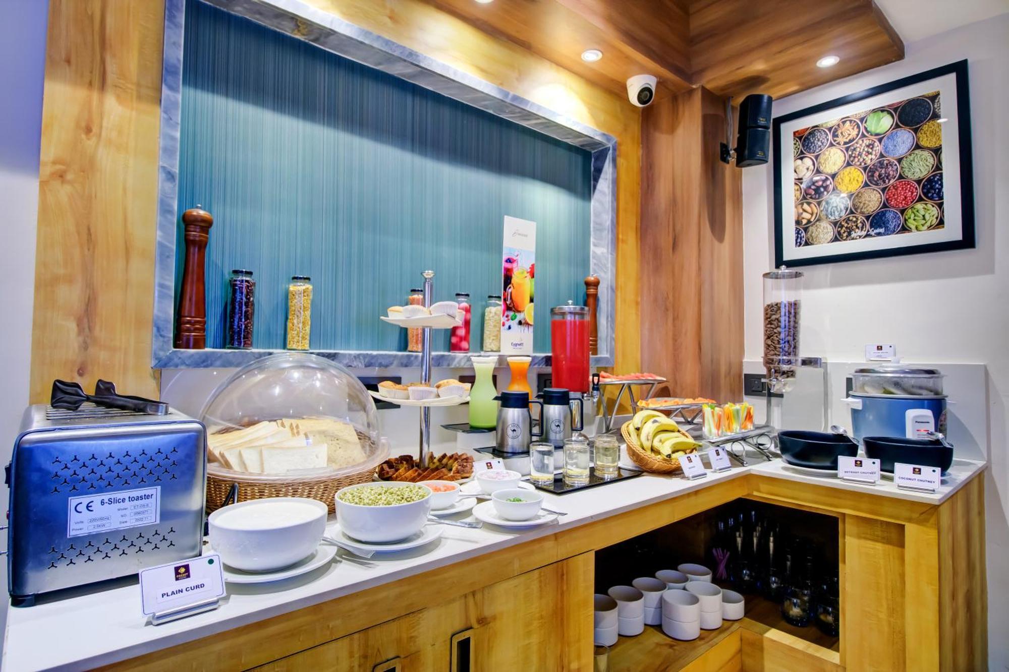 Cozzet Victoria Hotel Bhubaneswar Eksteriør bilde