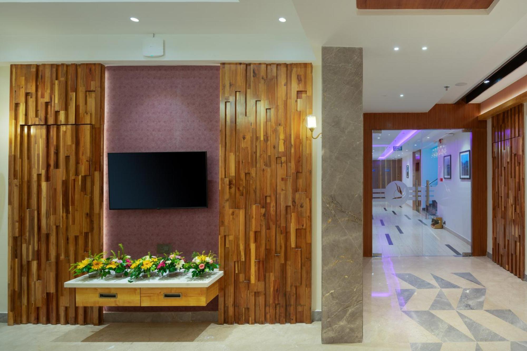 Cozzet Victoria Hotel Bhubaneswar Eksteriør bilde