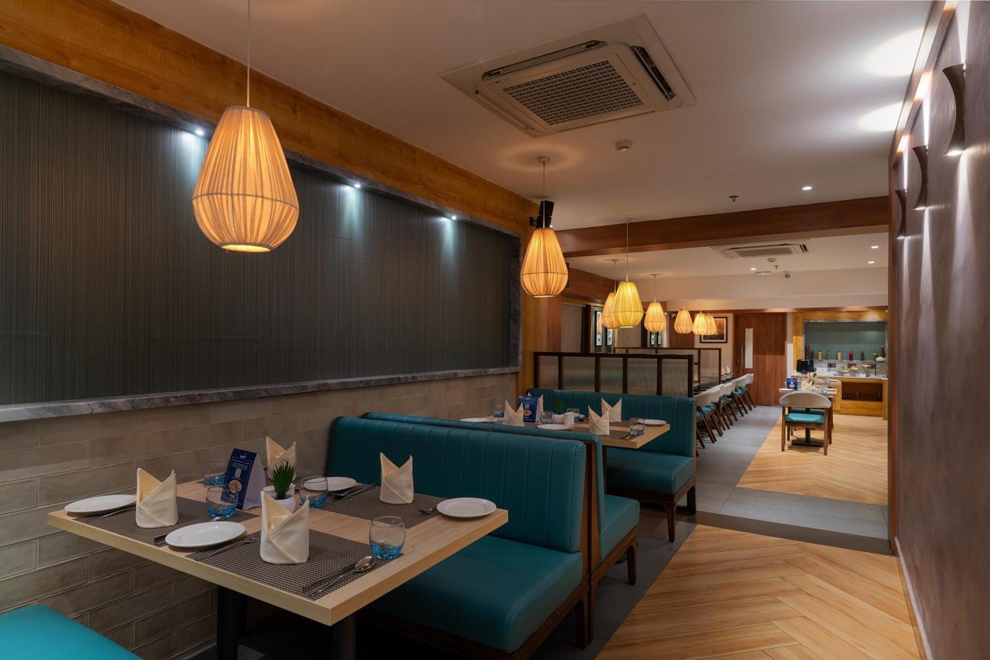 Cozzet Victoria Hotel Bhubaneswar Eksteriør bilde